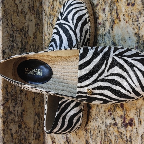 Michael Kors shoes - Picture 4 of 8